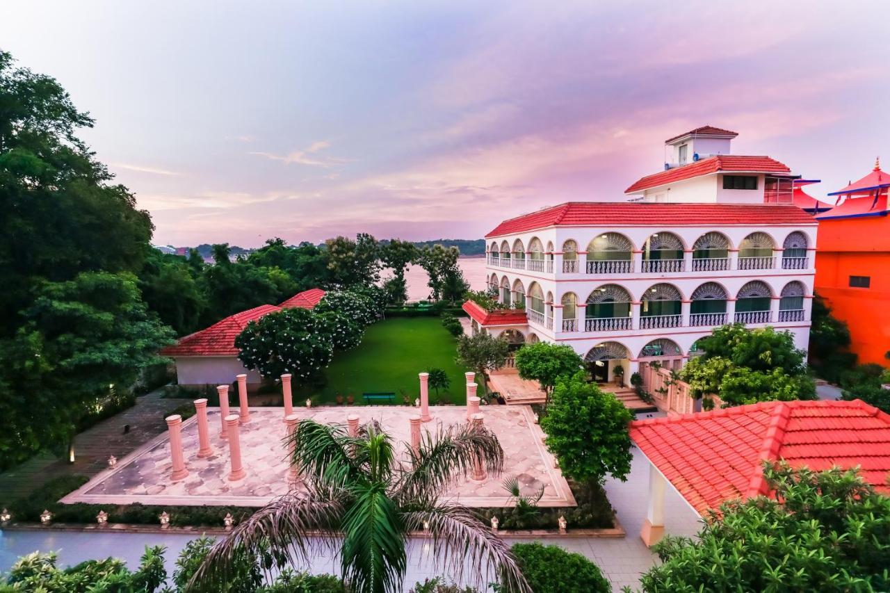 Saptapuri By Royal Orchid Hotels Limited Варанаси Экстерьер фото