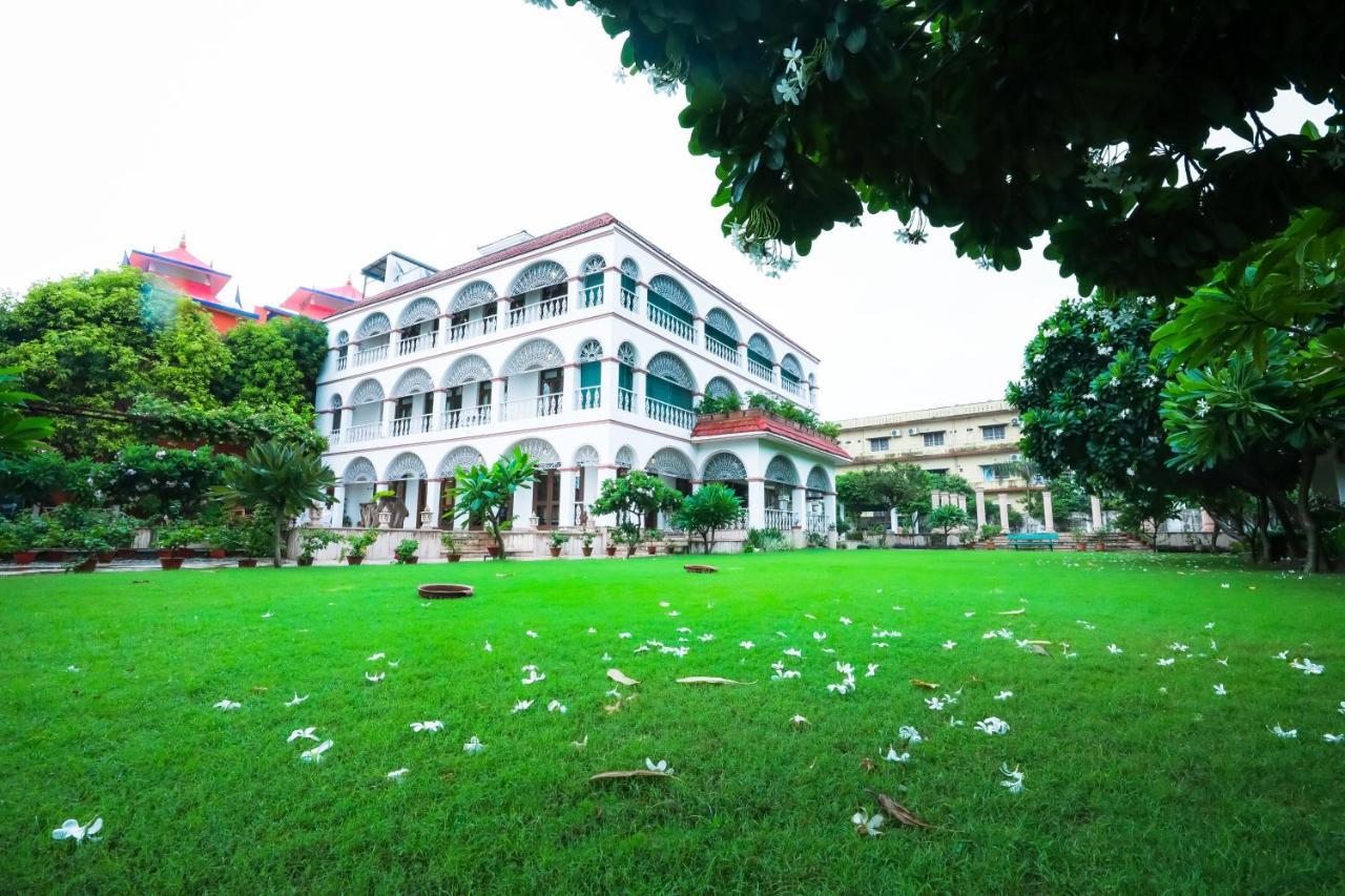 Saptapuri By Royal Orchid Hotels Limited Варанаси Экстерьер фото